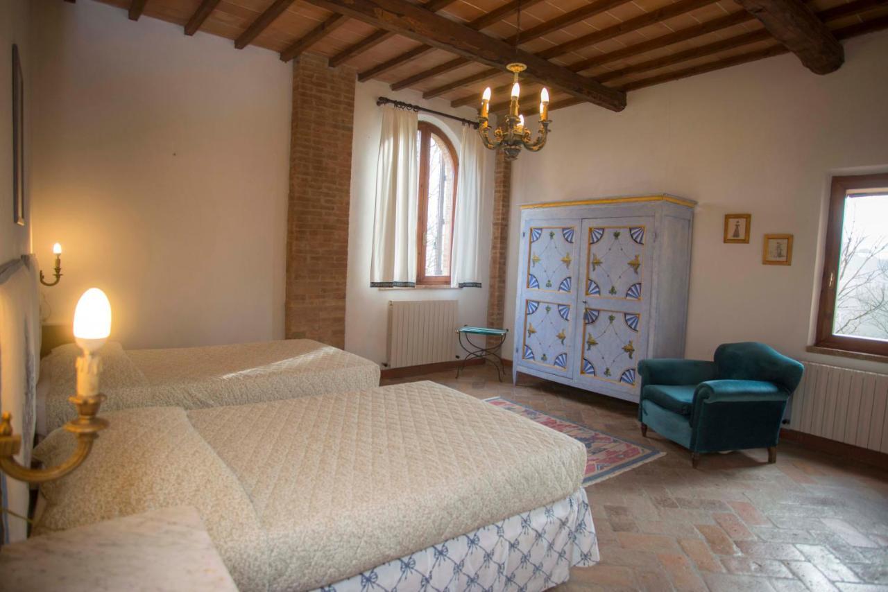 Agriturismo Poggiarellino - Montalcino Buitenkant foto