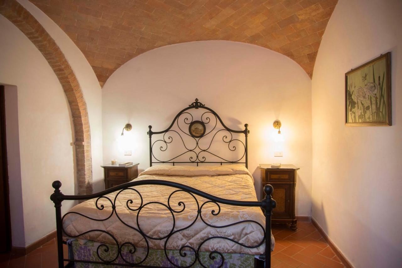 Agriturismo Poggiarellino - Montalcino Buitenkant foto