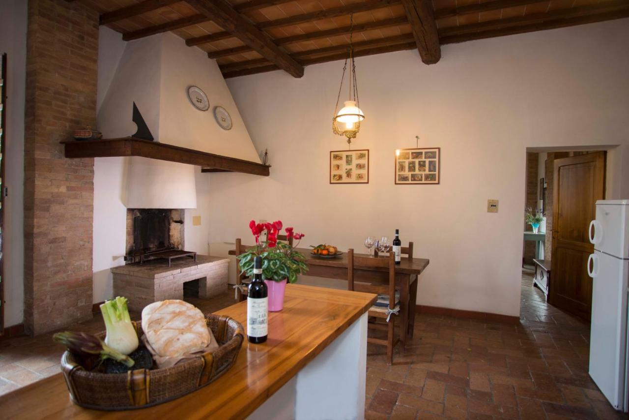 Agriturismo Poggiarellino - Montalcino Buitenkant foto