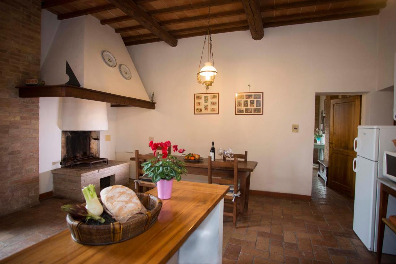 Agriturismo Poggiarellino - Montalcino Buitenkant foto