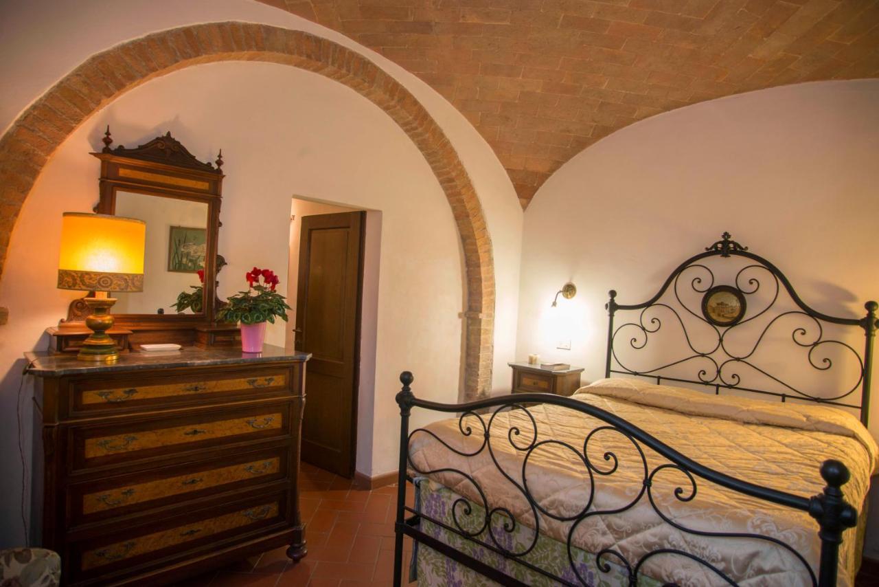 Agriturismo Poggiarellino - Montalcino Buitenkant foto