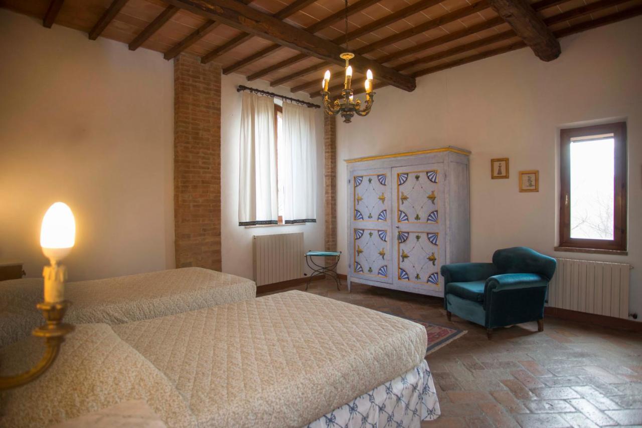 Agriturismo Poggiarellino - Montalcino Buitenkant foto